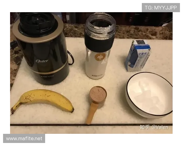 贝林厄姆家的冰箱里只放蛋白粉和冰块？