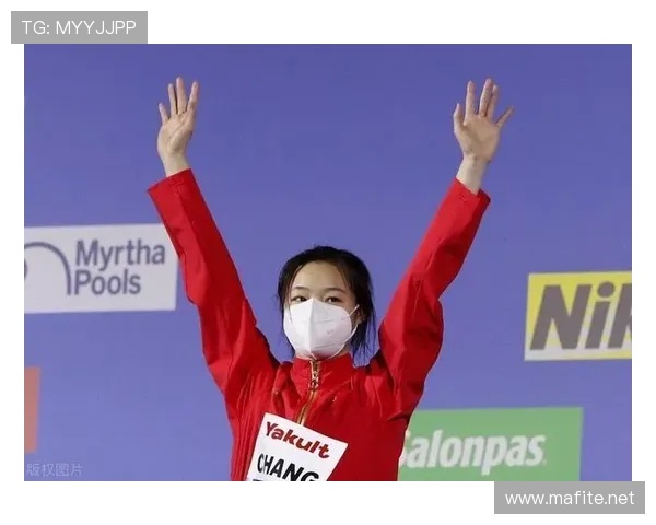 昌雅妮今天晒的早餐，盘子里鳄梨比我一周工资还贵，朋友我先下线